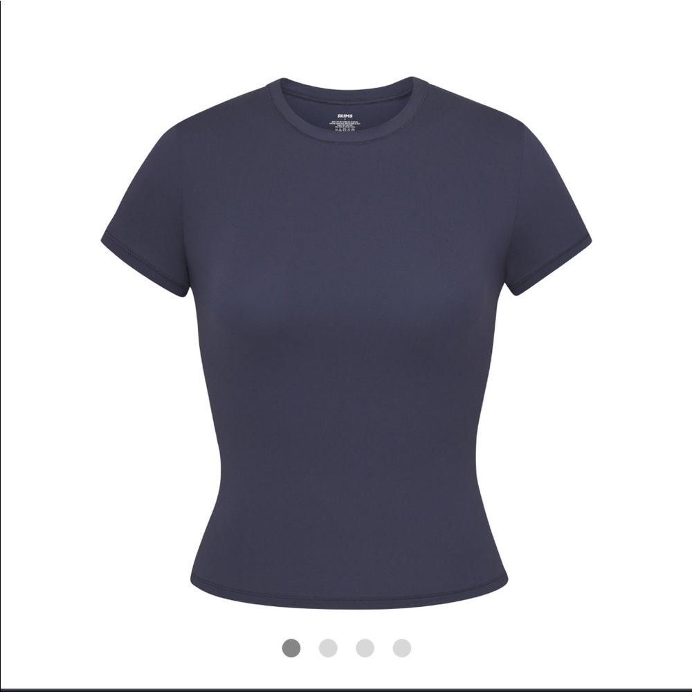 SKIMS Fits Everybody T-Shirt